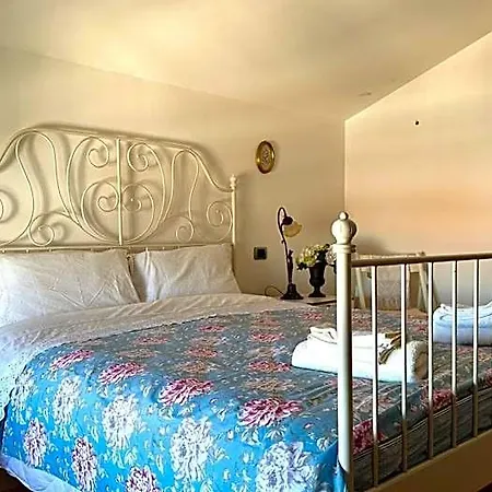 Hotel Se056 - Montemarciano, Deliziosa Mansarda Con Vista Mare Montemarciano